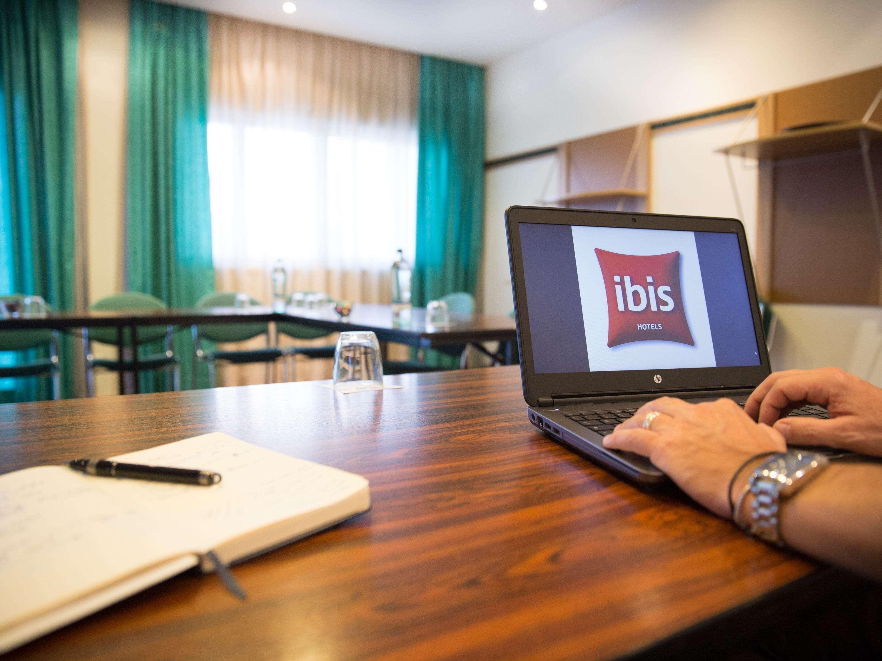 Hotel Ibis Firenze Nord Aeroporto 3*